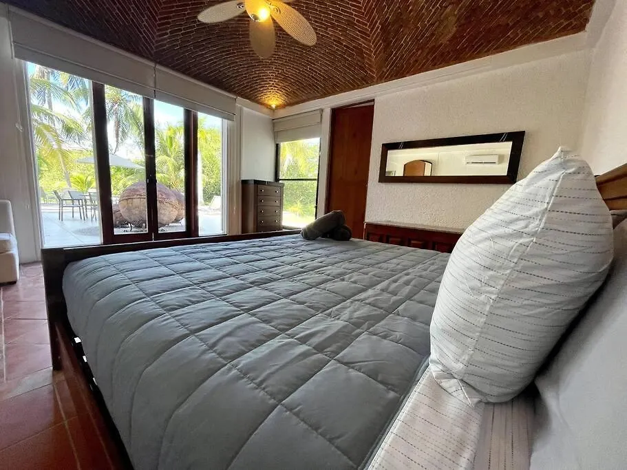 5Br Waterfont Private Villa With Pool & Gardens By Solmar Rentals Cancun
