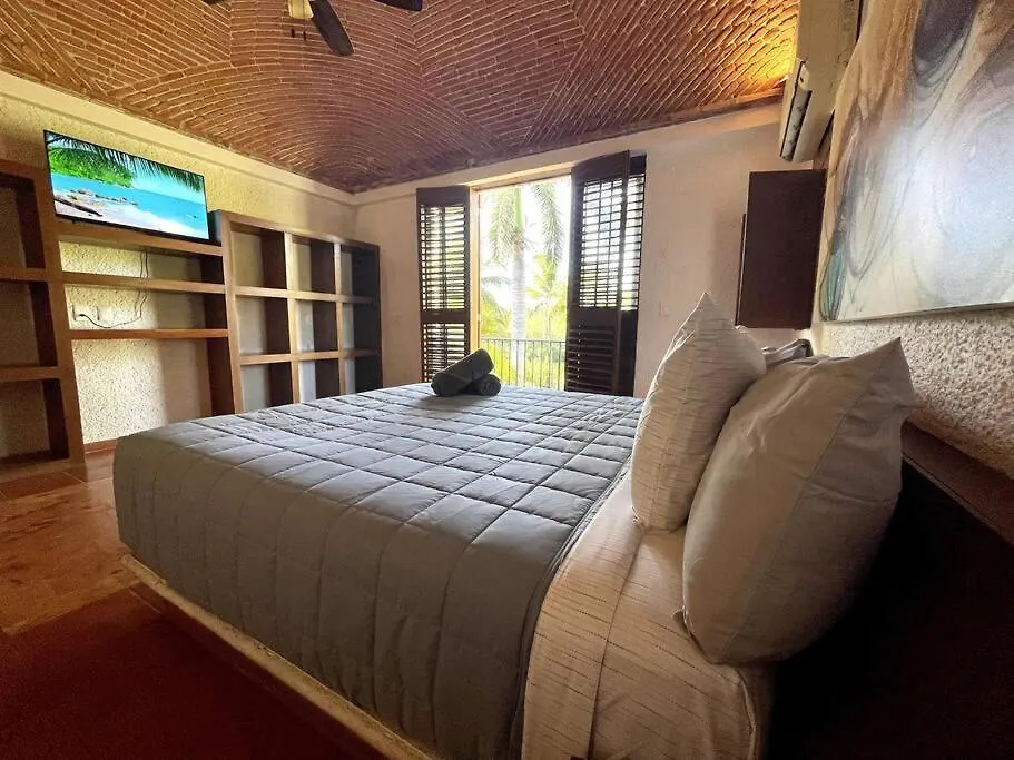5Br Waterfont Private Villa With Pool & Gardens By Solmar Rentals Cancun 0*,  Mexico