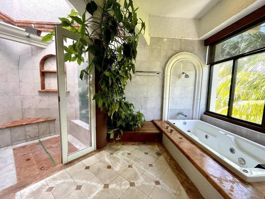 5Br Waterfont Private Villa With Pool & Gardens By Solmar Rentals Cancun 0*,