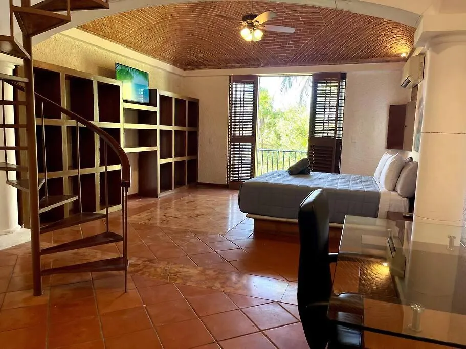 5Br Waterfont Private Villa With Pool & Gardens By Solmar Rentals Cancun